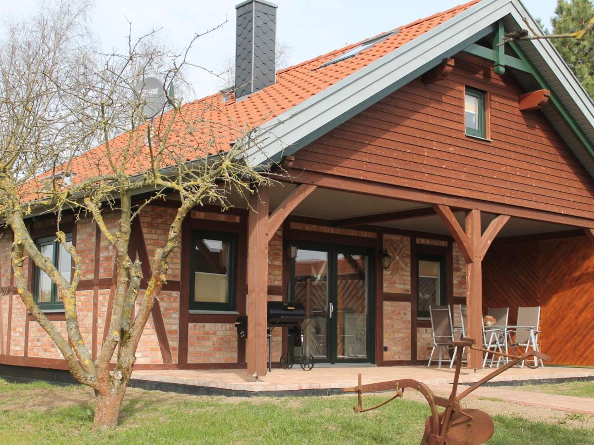 Comfy Farmhouse In Brusow With Garden Kröpelin 외부 사진