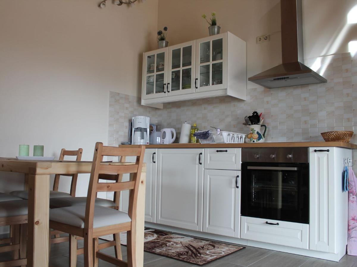 Comfy Farmhouse In Brusow With Garden Kröpelin 외부 사진