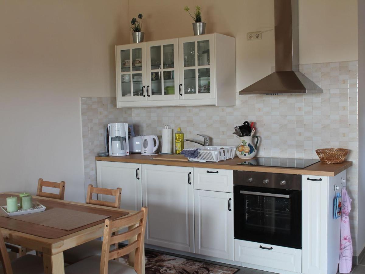 Comfy Farmhouse In Brusow With Garden Kröpelin 외부 사진