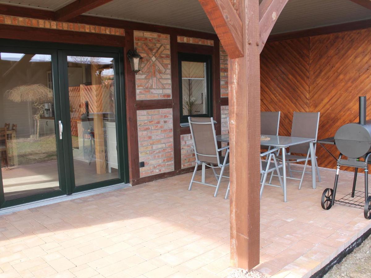 Comfy Farmhouse In Brusow With Garden Kröpelin 외부 사진